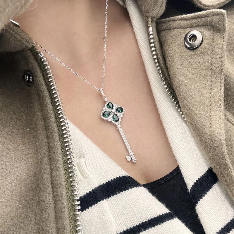 Tiffany Necklaces Modern 253969