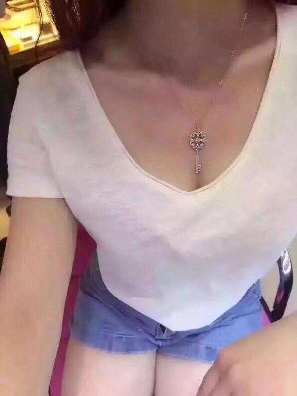 SunProtective Tiffany Necklaces 253929