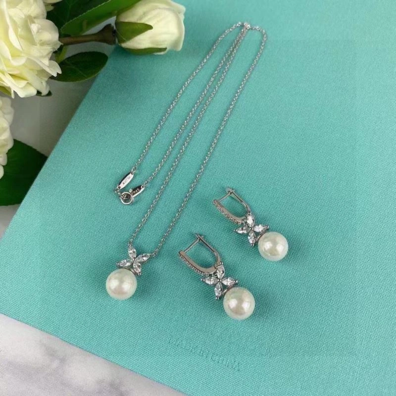 Seasonal Tiffany Necklaces 253744