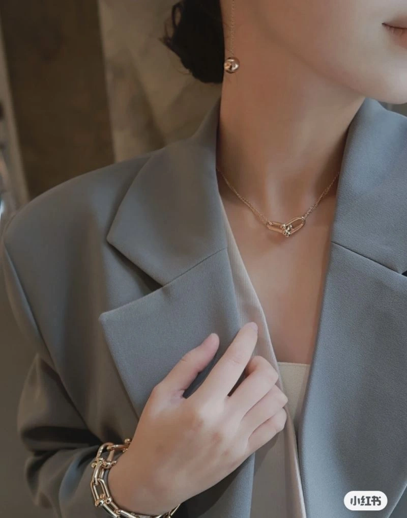 Tiffany Necklaces Soft 253760