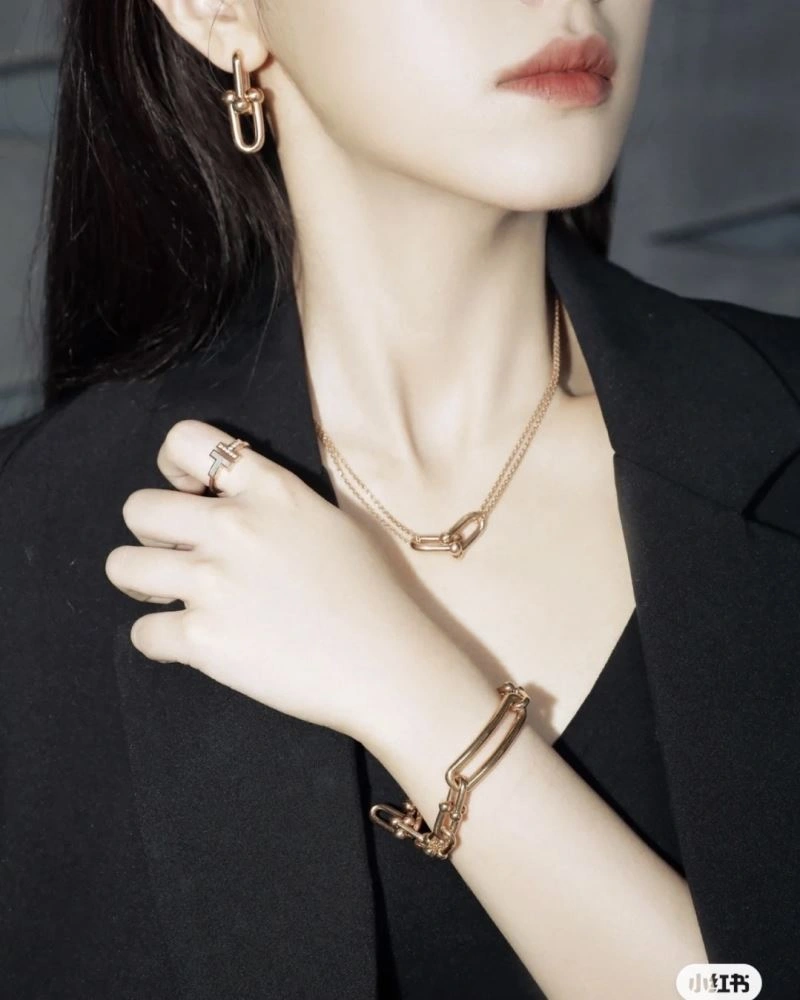 Tiffany Necklaces Soft 253760