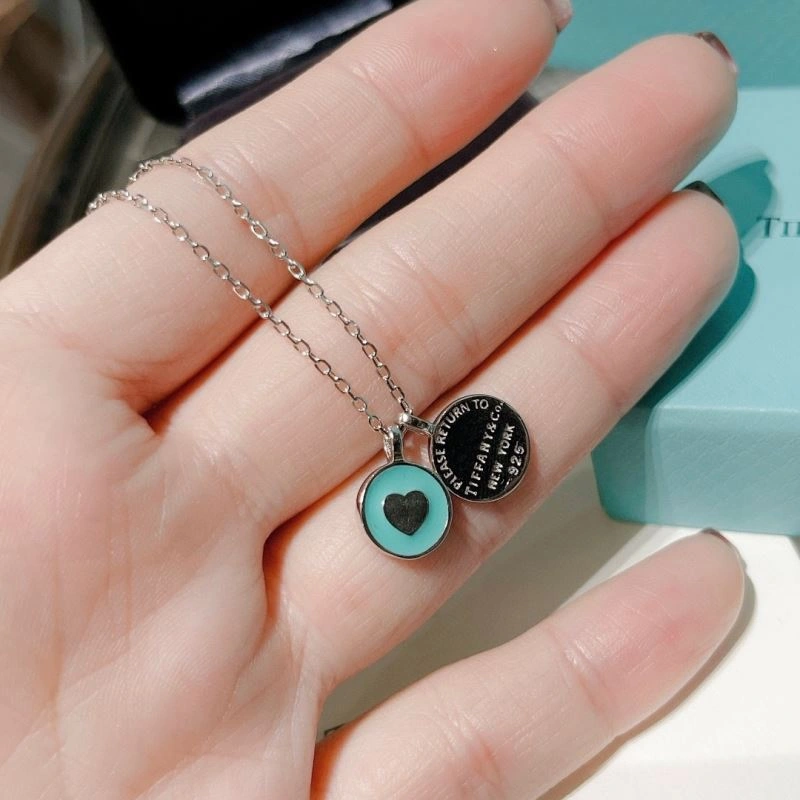 Minimalist Tiffany Necklaces 253735