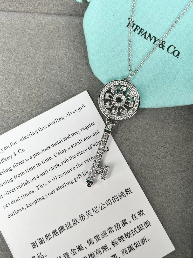 Minimalist Tiffany Necklaces 253731