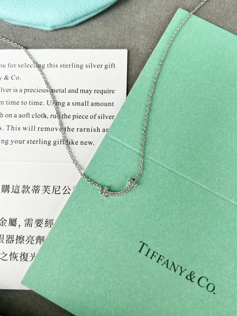 Tailored Tiffany Necklaces 253710