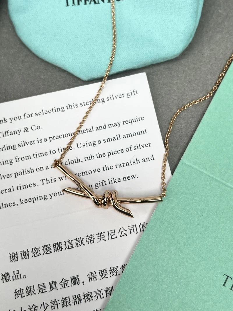 Sporty Tiffany Necklaces 253701