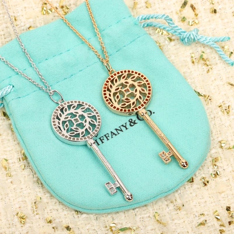 Tiffany Necklaces WeatherProof 253610