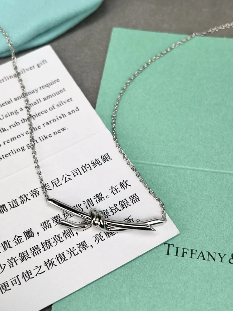 Tiffany Necklaces Snug 253583