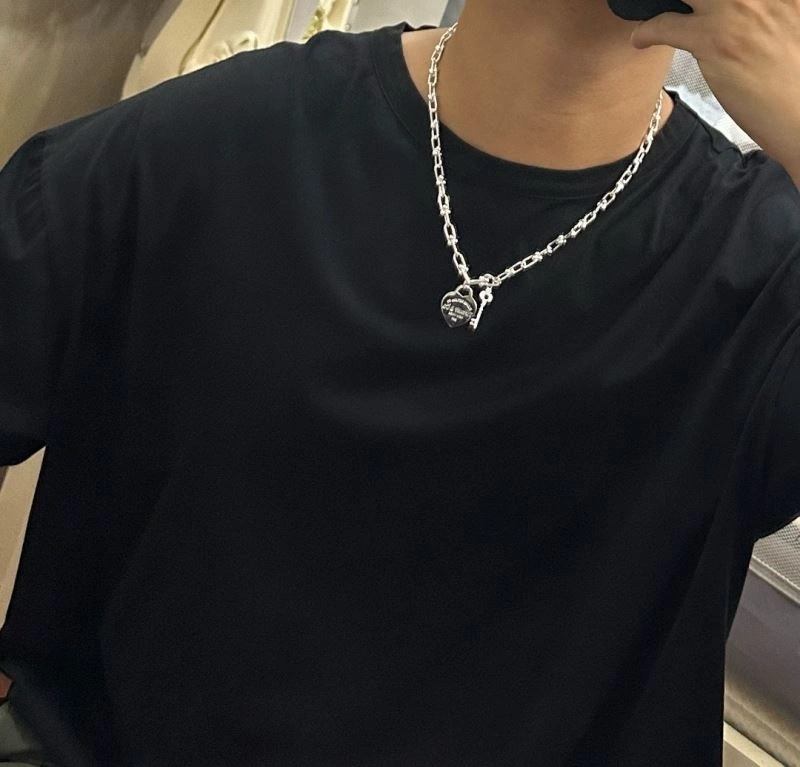 UrbanChic Tiffany Necklaces 253588