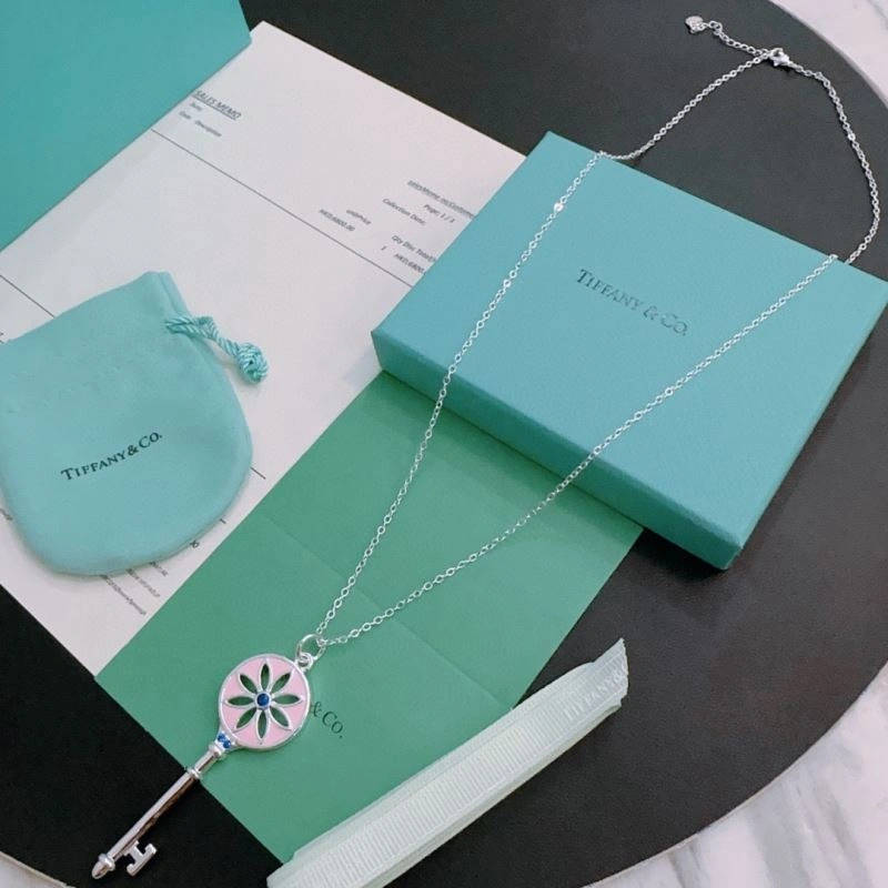 Tiffany Necklaces Casual 253489