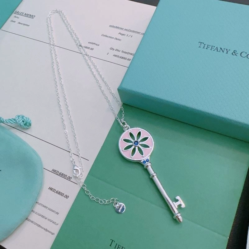 Tiffany Necklaces Casual 253489