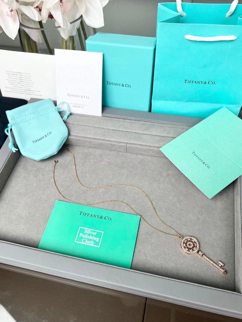Refined Tiffany Necklaces 253474