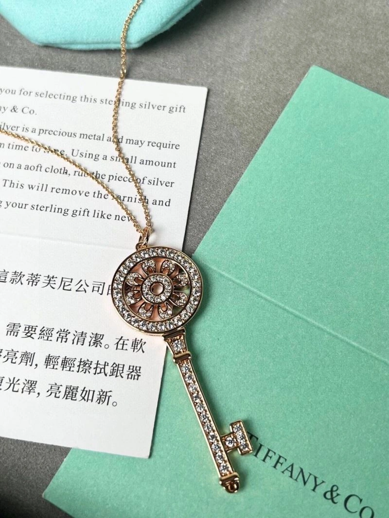 Refined Tiffany Necklaces 253474