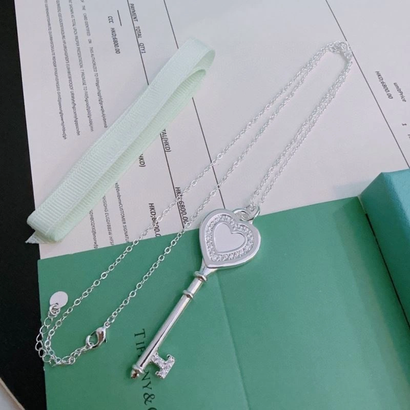 Tiffany Necklaces Minimalist 253465