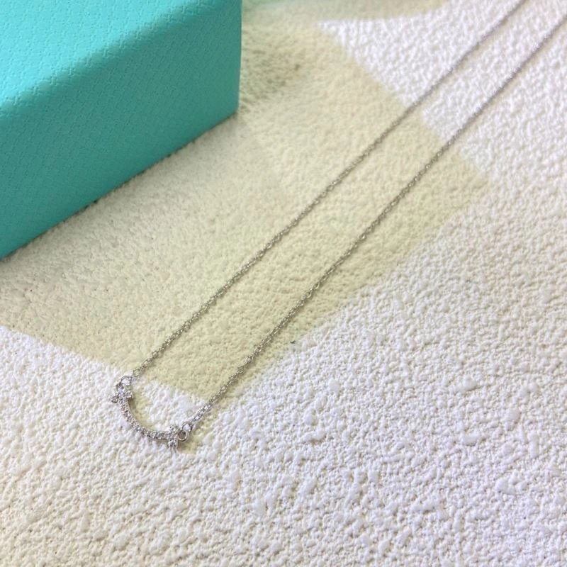 Tiffany Necklaces Lightweight 253454