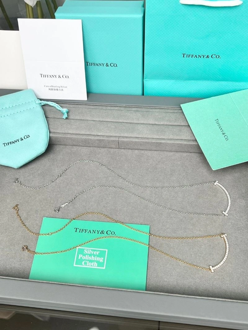 Sleek Tiffany Necklaces 253344