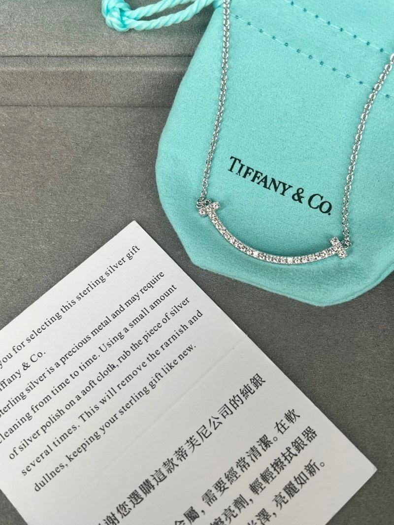 Sleek Tiffany Necklaces 253344