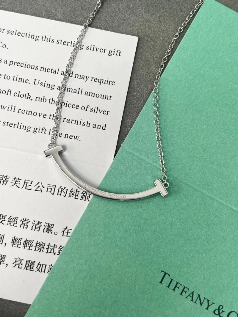 Sleek Tiffany Necklaces 253344