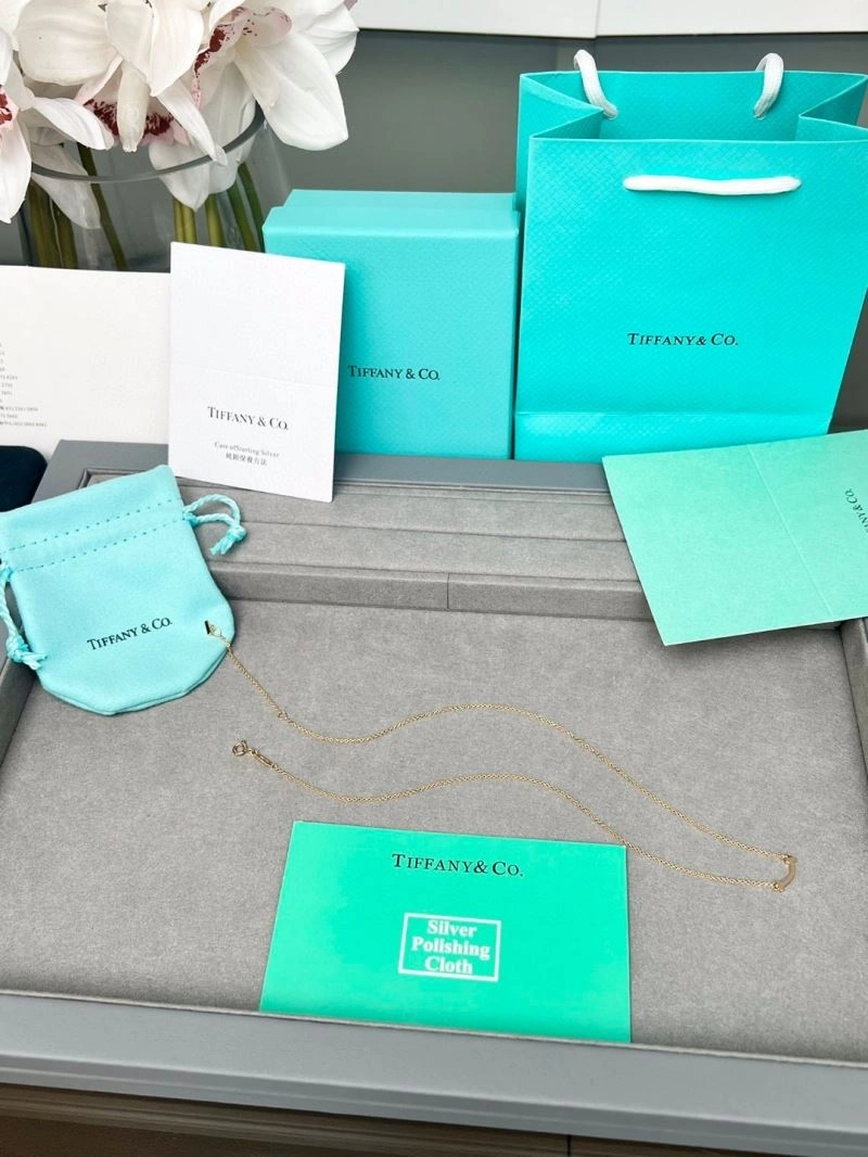 Tiffany Necklaces SoftTouch 253343