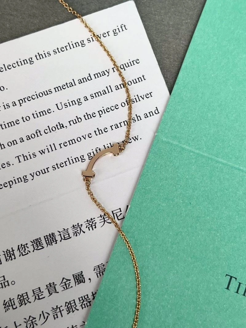 Tiffany Necklaces SoftTouch 253343