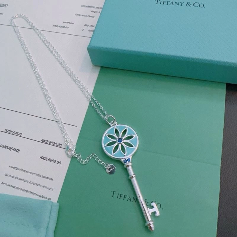 Unisex Tiffany Necklaces 253347