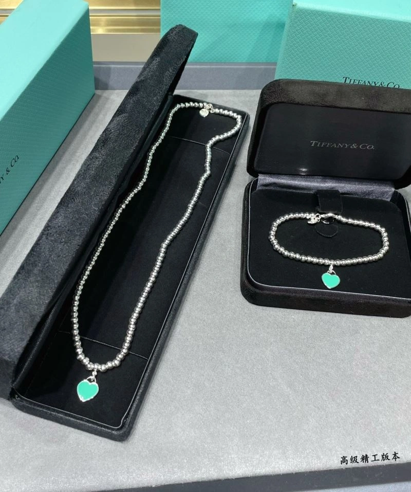Tiffany Necklaces Upgraded 253323