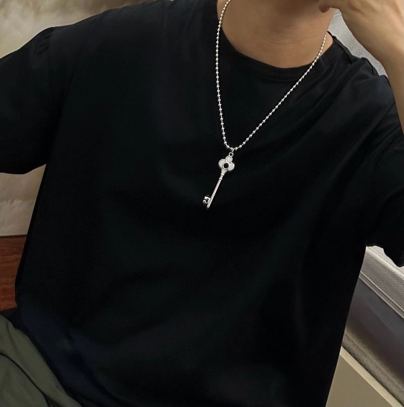 Sporty Tiffany Necklaces 253101