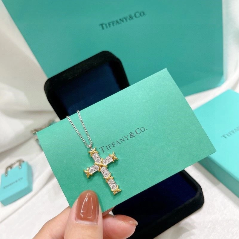 WeatherProof Tiffany Necklaces 253108