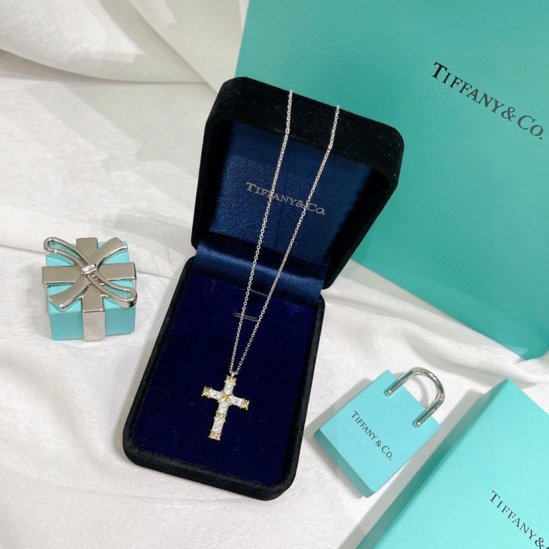 WeatherProof Tiffany Necklaces 253108