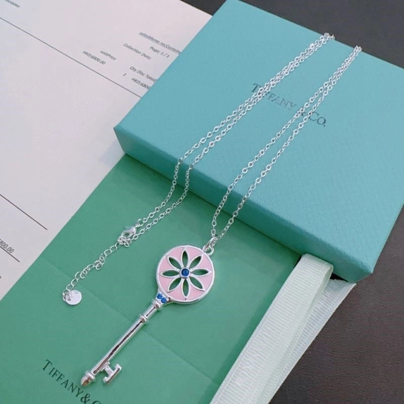 Comfortable Tiffany Necklaces 253092