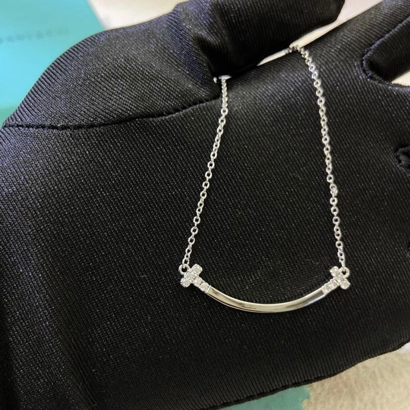 HighPerformance Tiffany Necklaces 253056
