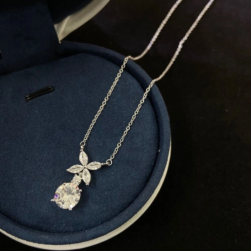 UrbanChic Tiffany Necklaces 253048