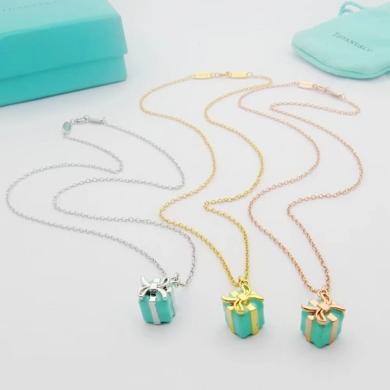 Tiffany Necklaces Packable 253027