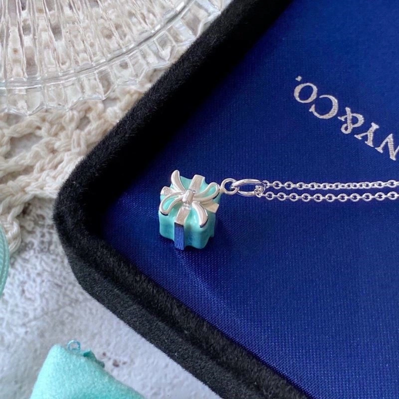 Tiffany Necklaces MultiPurpose 253022