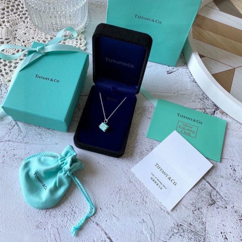 Tiffany Necklaces MultiPurpose 253022