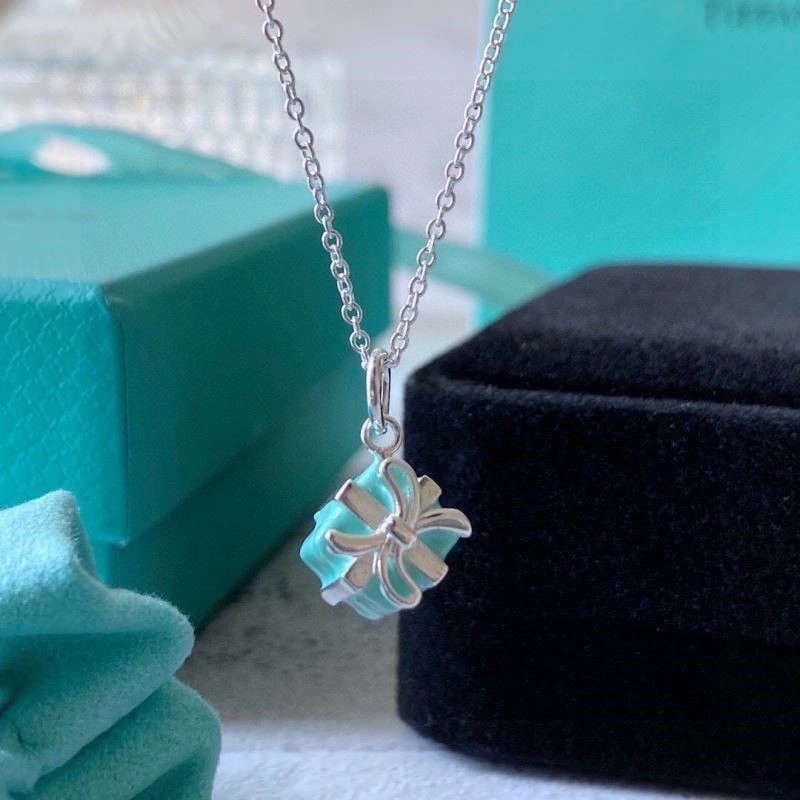 Tiffany Necklaces MultiPurpose 253022