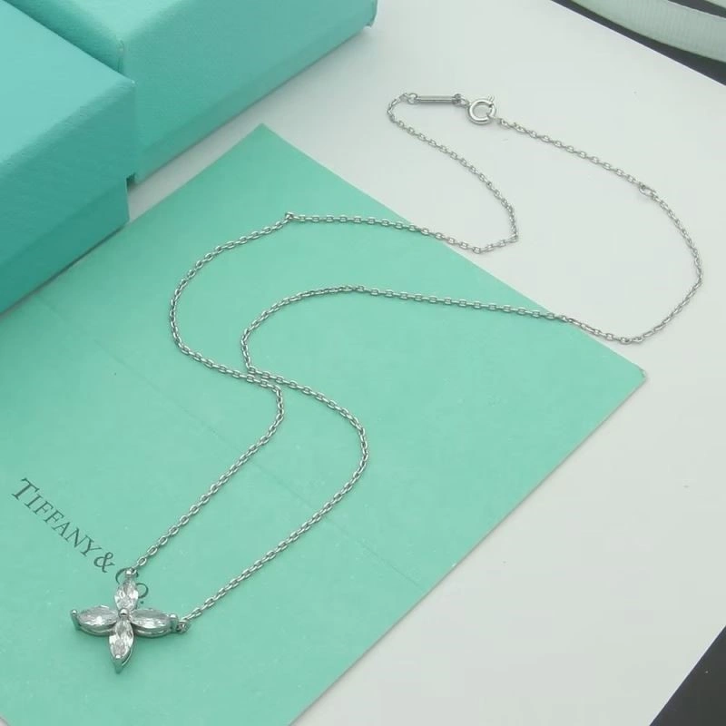 Tiffany Necklaces Lightweight 253019