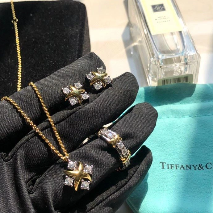 Tiffany Necklaces Supportive 253034