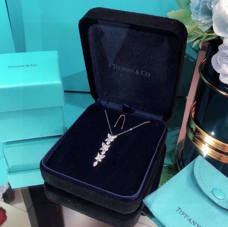 Sporty Tiffany Necklaces 252985