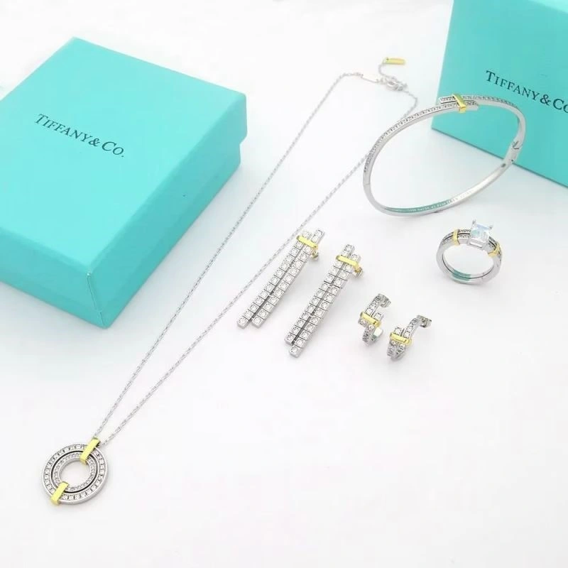 Bright Tiffany Necklaces 252967