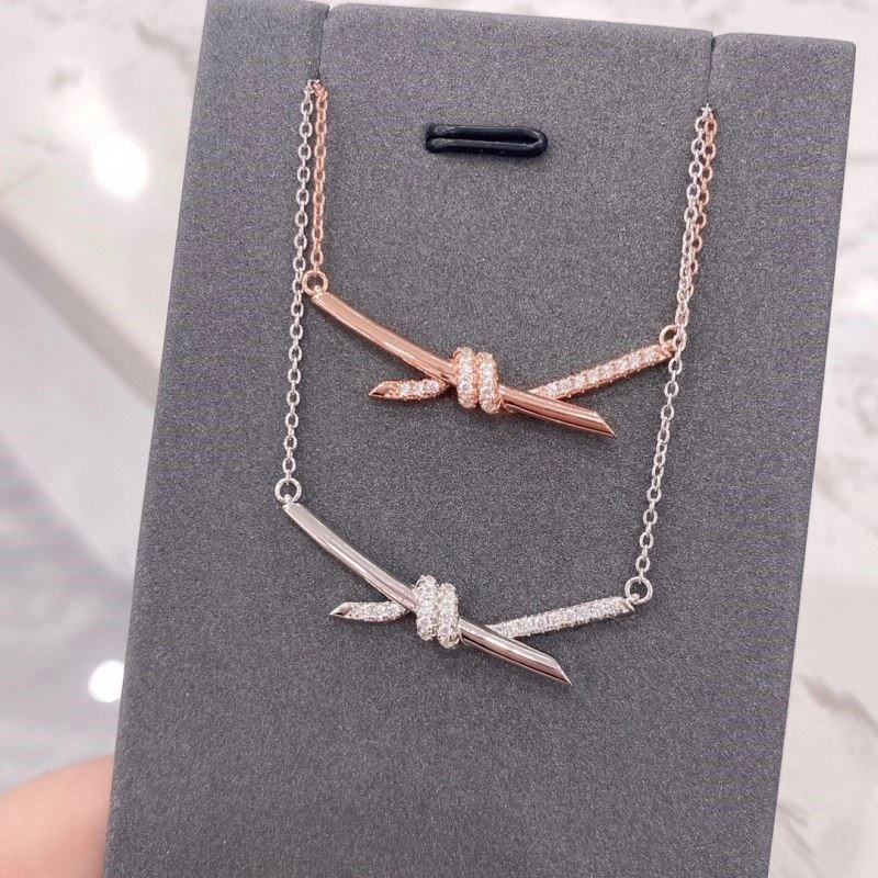 Stylish Tiffany Necklaces 252996
