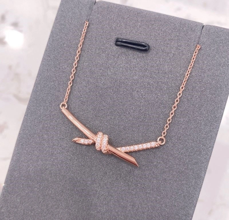 Stylish Tiffany Necklaces 252996
