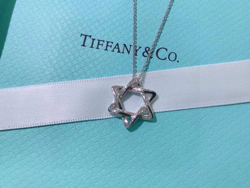 Classic Tiffany Necklaces 252926