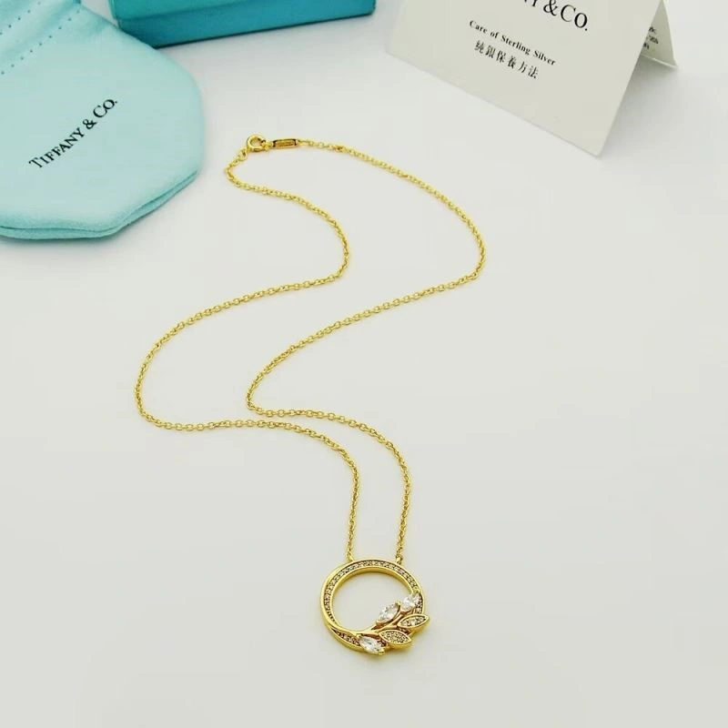 Minimalist Tiffany Necklaces 252947