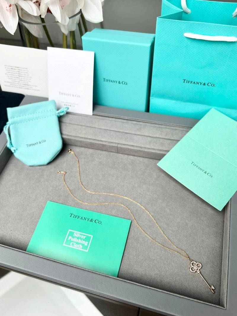 FreshLook Tiffany Necklaces 252870
