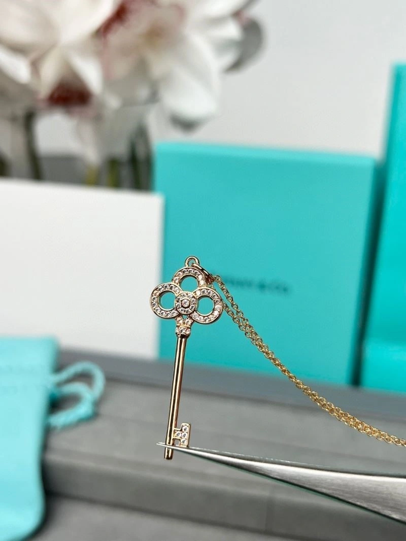 FreshLook Tiffany Necklaces 252870