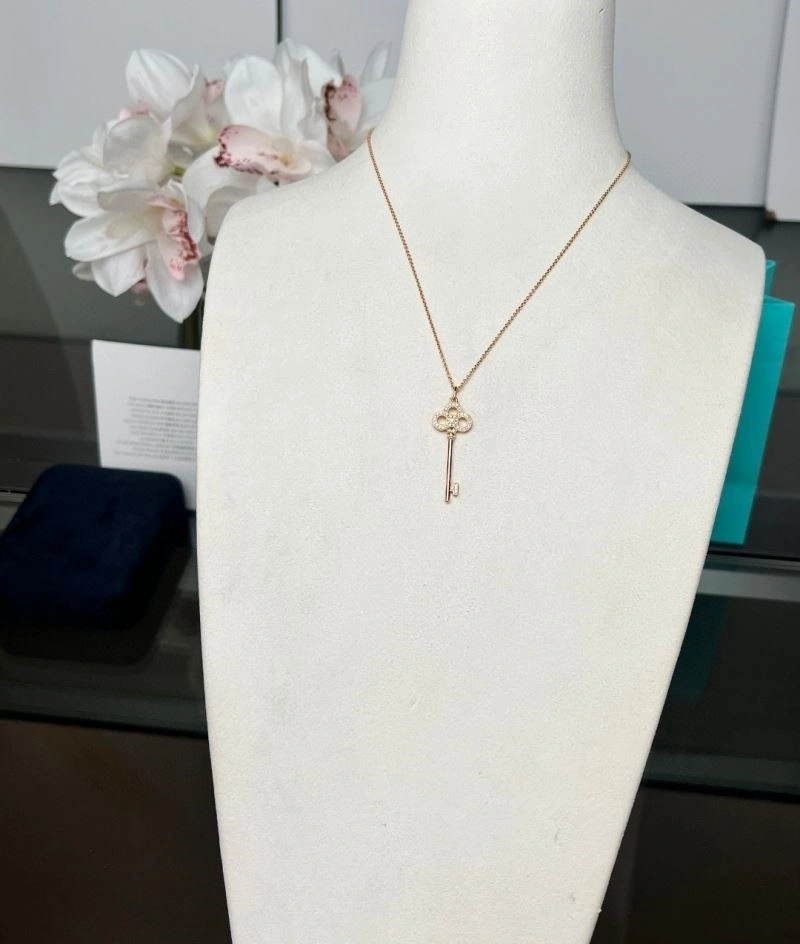 FreshLook Tiffany Necklaces 252870