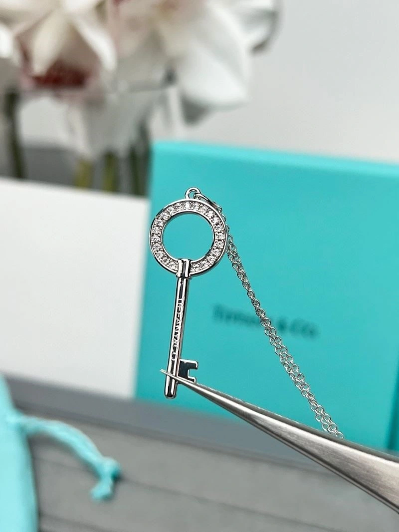 Tiffany Necklaces Breathable 252867
