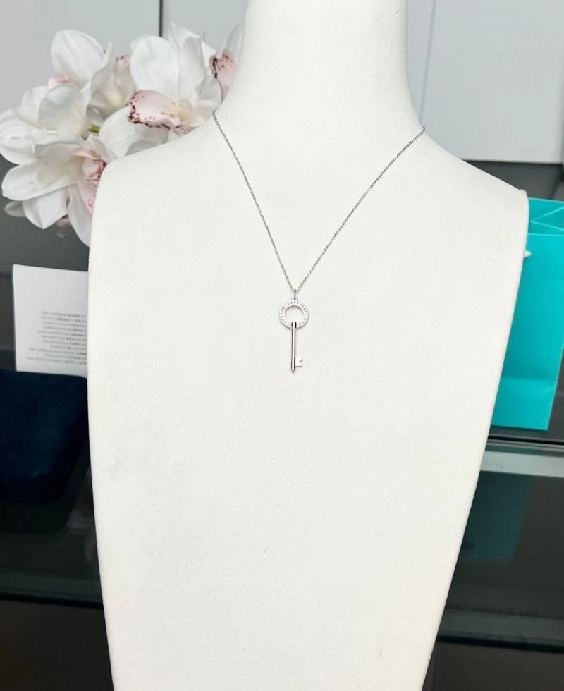 Tiffany Necklaces Breathable 252867