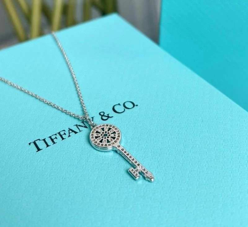 GoAnywhere Tiffany Necklaces 252852
