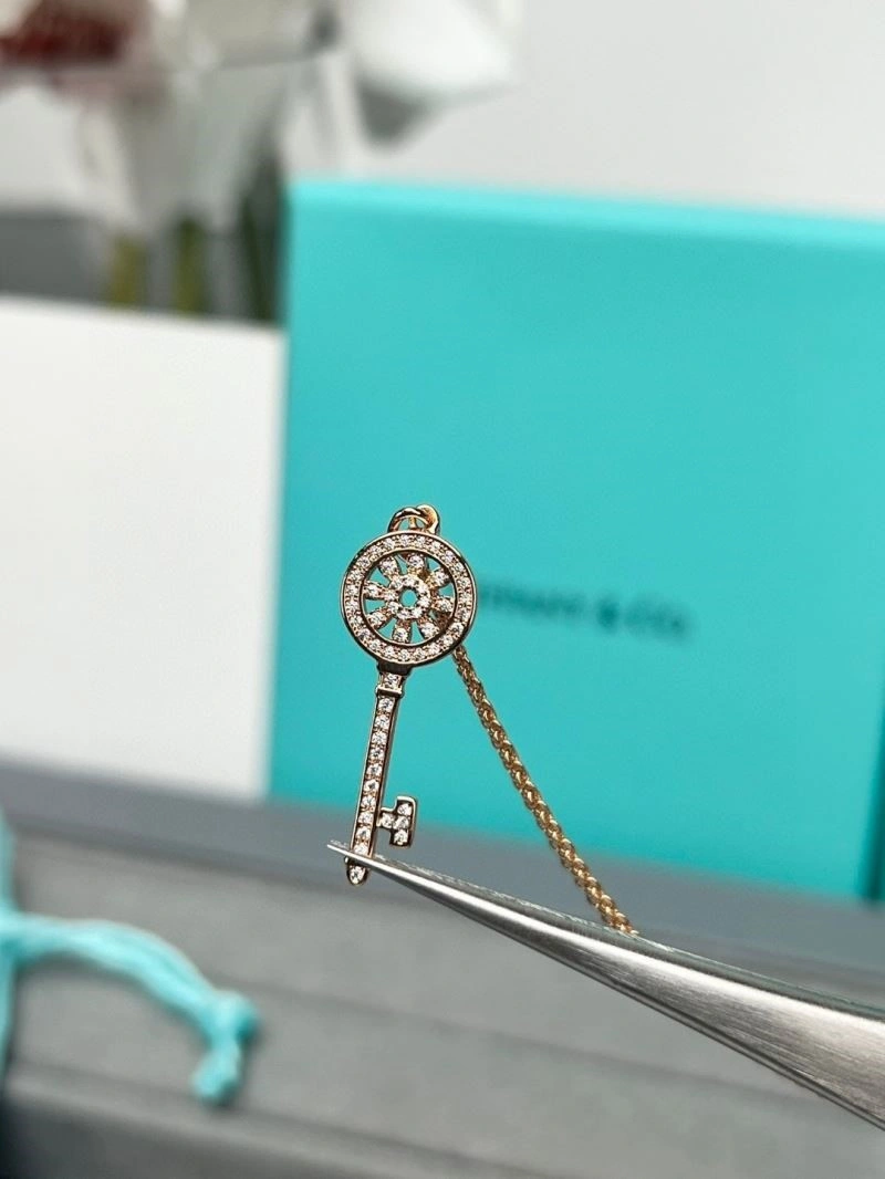 Modern Tiffany Necklaces 252861